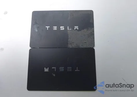 2023 Tesla Model Y Awd/Long Range Dual Motor All-Wheel Drive из США, поврежденный, VIN 7SAYGDEE1PA034003